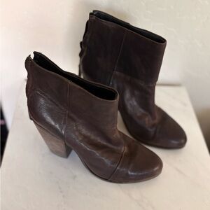 Rag & Bone Brown Newbury Leather Ankle Bootie Size 9